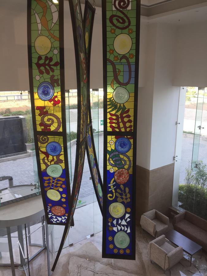 Lemon Tree Hotel, Sector 60, Gurugram Gurgaon Buitenkant foto