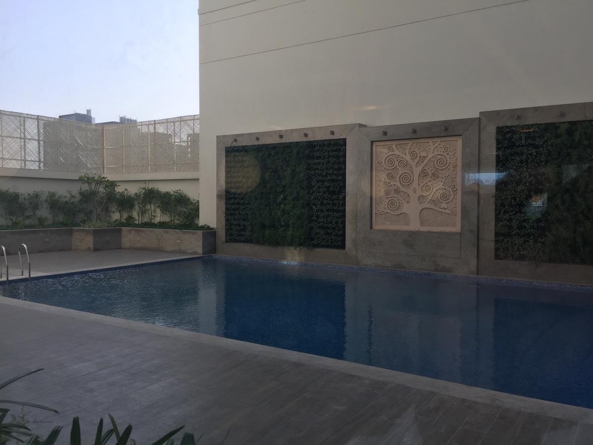 Lemon Tree Hotel, Sector 60, Gurugram Gurgaon Buitenkant foto